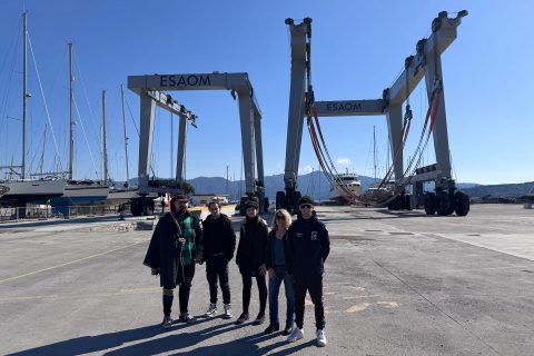 Corso di assistenza nelle operazioni di ormeggio e disormeggio – Navigazione e conduzione dell’apparato motore – Gestione dei servizi di accoglienza ed assistenza
