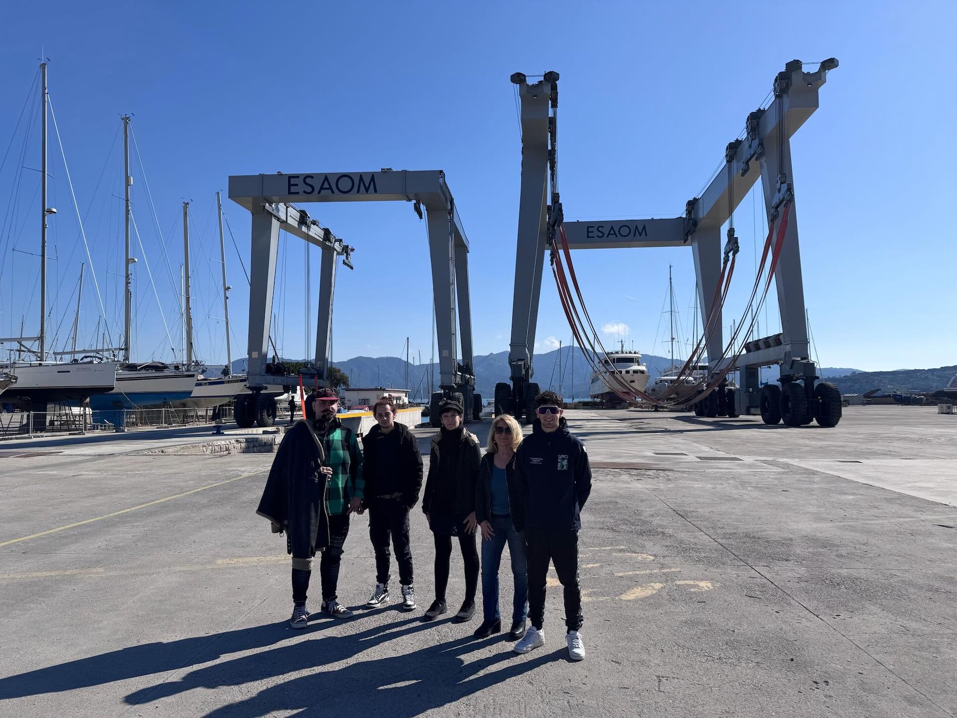 Corso di assistenza nelle operazioni di ormeggio e disormeggio – Navigazione e conduzione dell’apparato motore – Gestione dei servizi di accoglienza ed assistenza